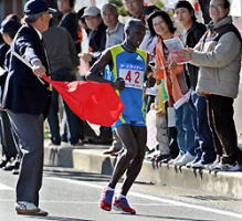 福岡国際マラソン：ペースメーカー暴走、ガリブ「勝負」